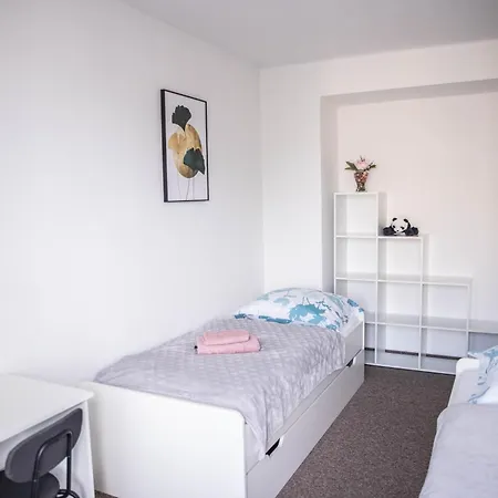 Prostorný V Centru U řeky, 2 Ložnice, Balkón Apartamento